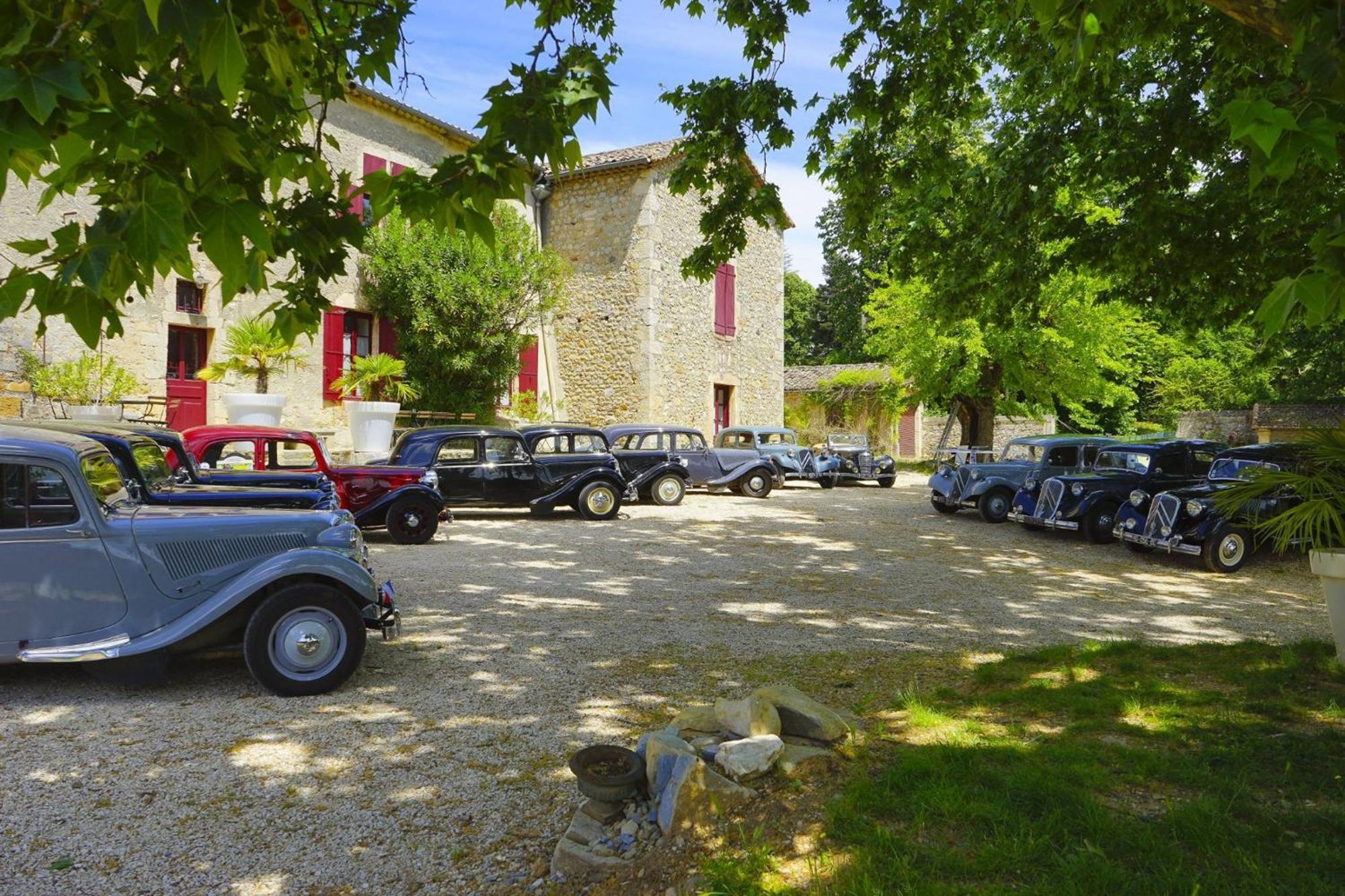 Gites Du Domaine Des Dames Vallon-Pont-dʼArc Exterior foto