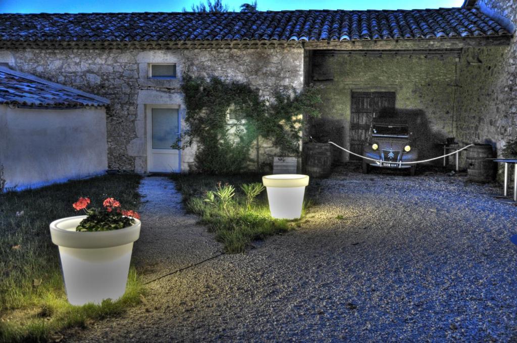 Gites Du Domaine Des Dames Vallon-Pont-dʼArc Zimmer foto