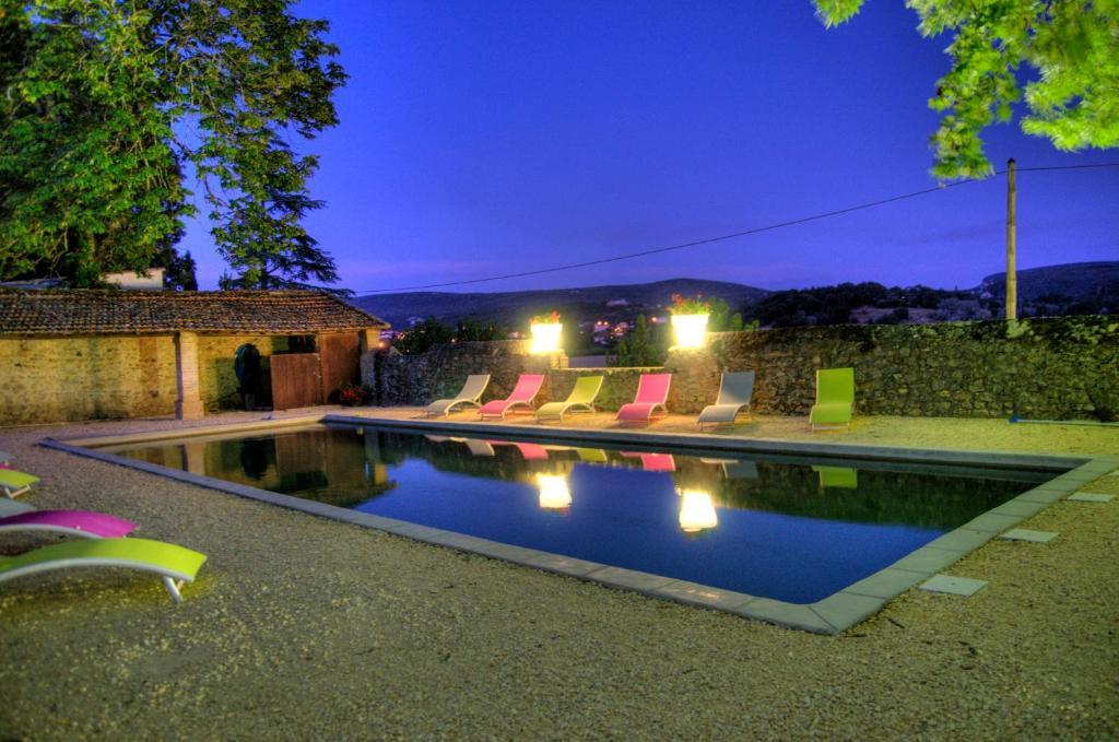 Gites Du Domaine Des Dames Vallon-Pont-dʼArc Zimmer foto